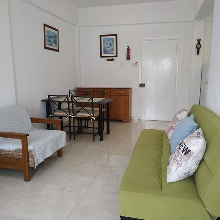1 Bedroom Apartment Ларнака Стая снимка
