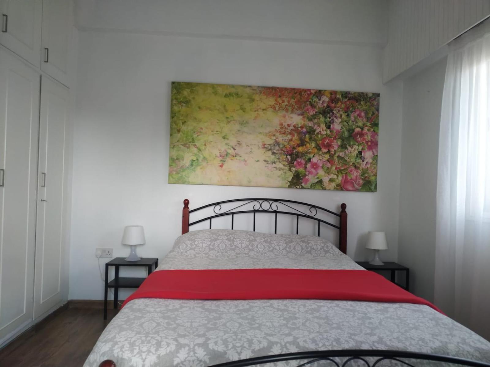 1 Bedroom Apartment Ларнака Стая снимка